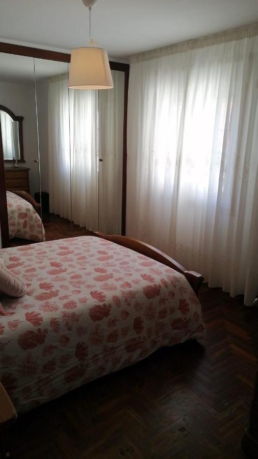 Appartamento Apartamento La Basella Villanueva De Arosa Esterno foto