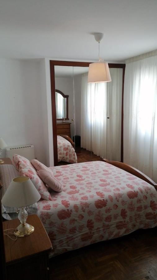 Appartamento Apartamento La Basella Villanueva De Arosa Esterno foto